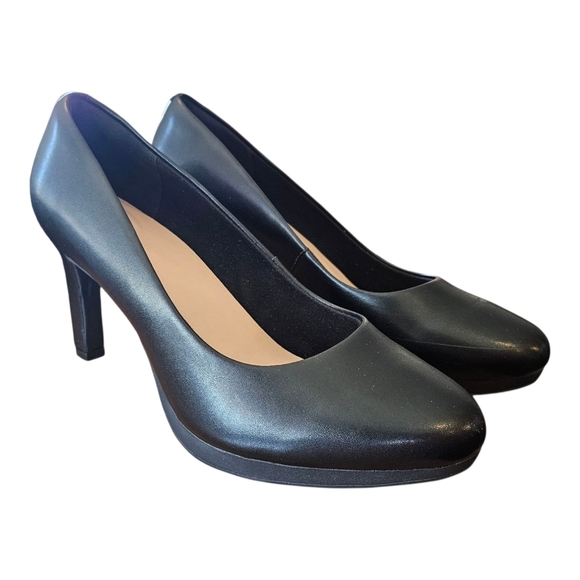 Clarks Womens Adriel Viola Closed Toe Classic Pumps Black Leather Size  11M - Picture 1 of 7